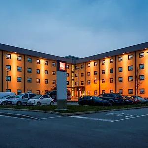 Ibis Milano Malpensa 3*, קרדונו אל קמפו איטליה