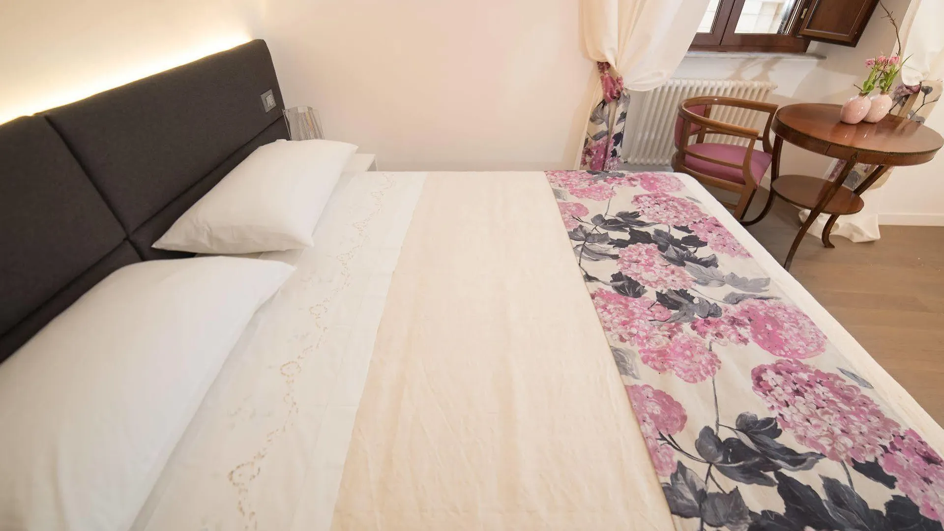 Approdo Ripetta Bed and Breakfast Rom Bed & Breakfast