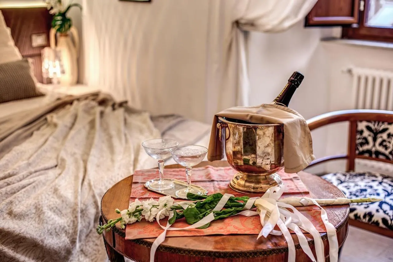 ***  Approdo Ripetta Bed & Breakfast Rome Italy